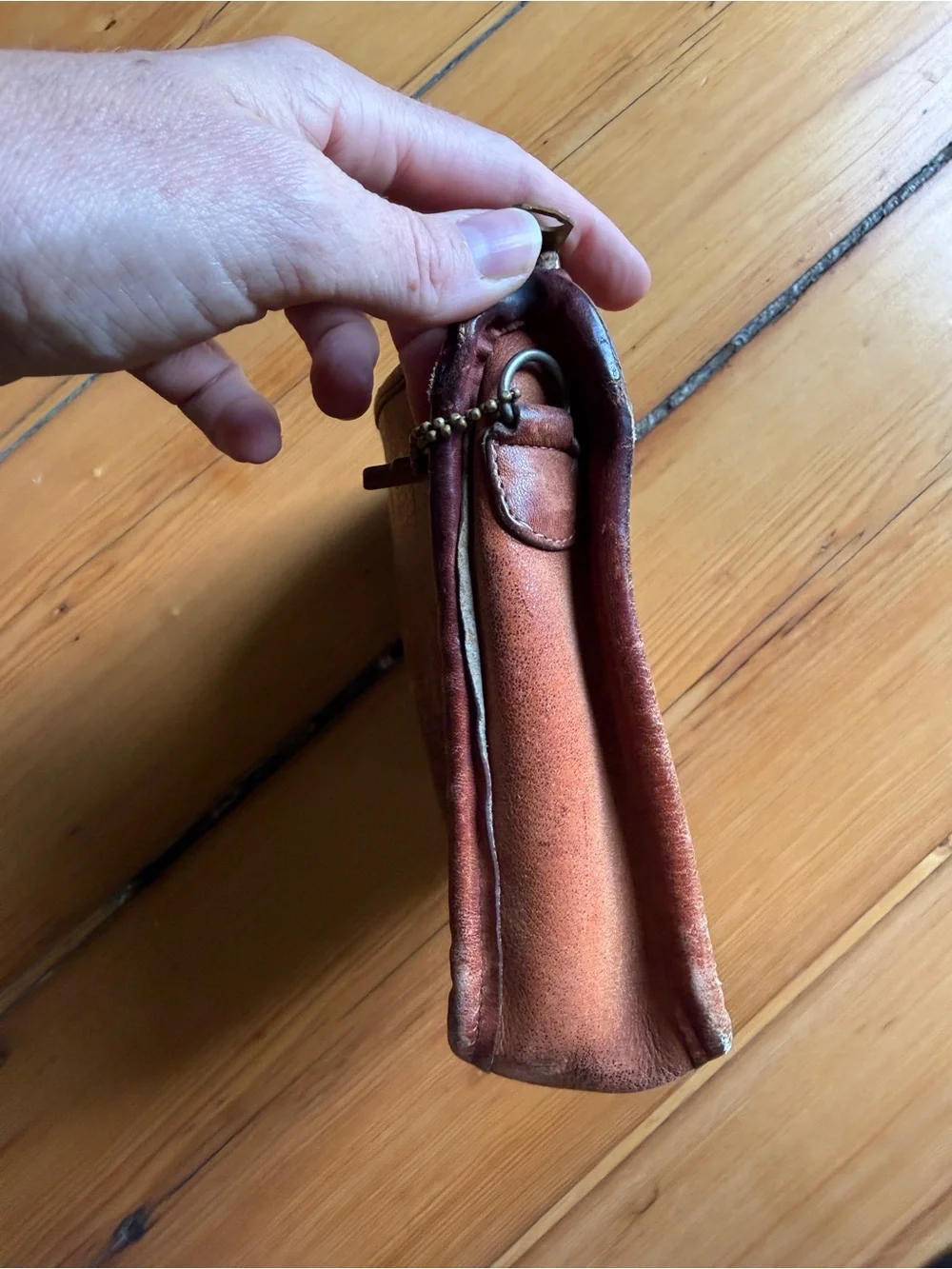Vintage Brown Leather Zip Pouch